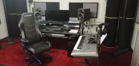 00 Studio.jpg
